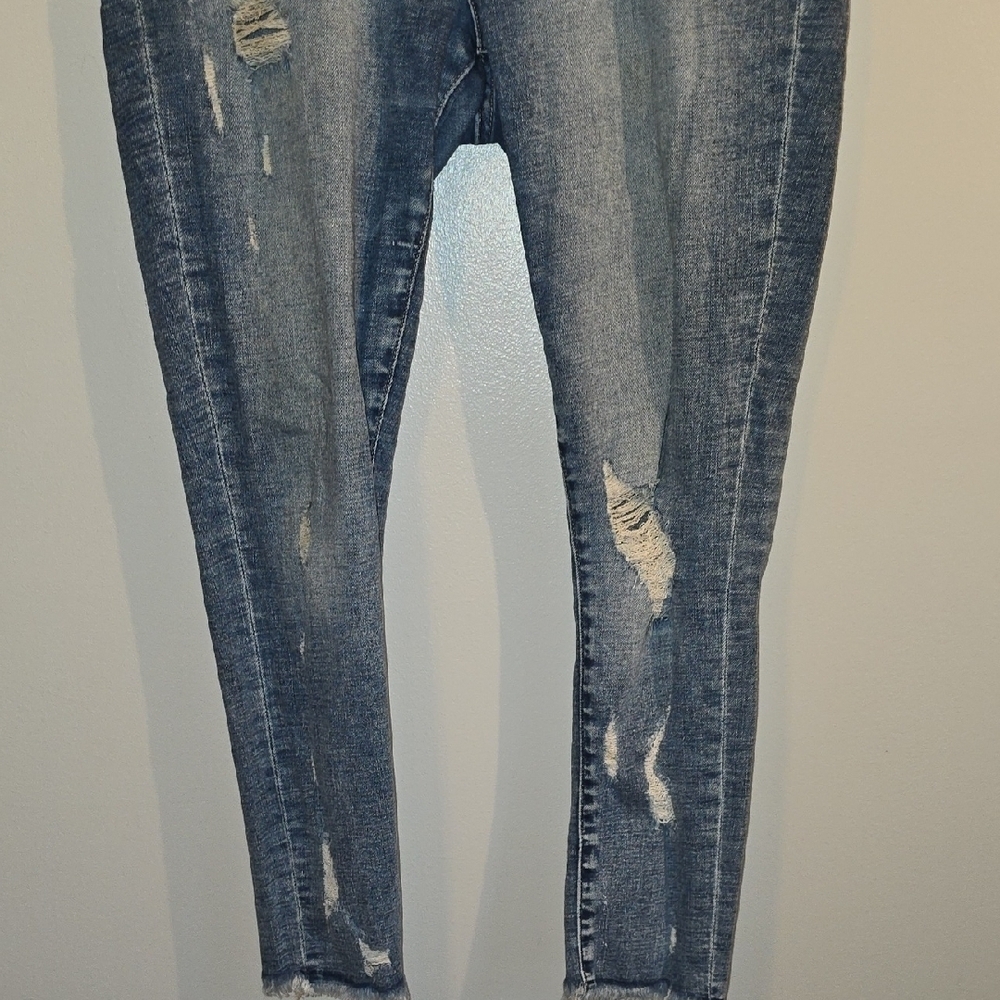 Trendy Distressed Skinny Jeans for Women LOT R2 - Picture 7 of 7